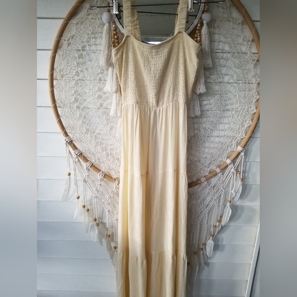 Forever 21 Cream Maxi Dress